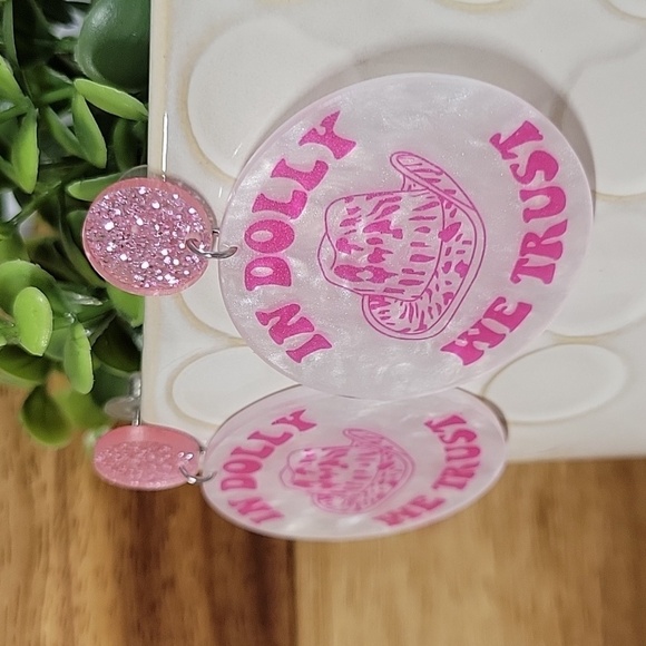 🔥LAST PAIR🔥 In Dolly We Trust Round Drop Earrings - Picture 5 of 6